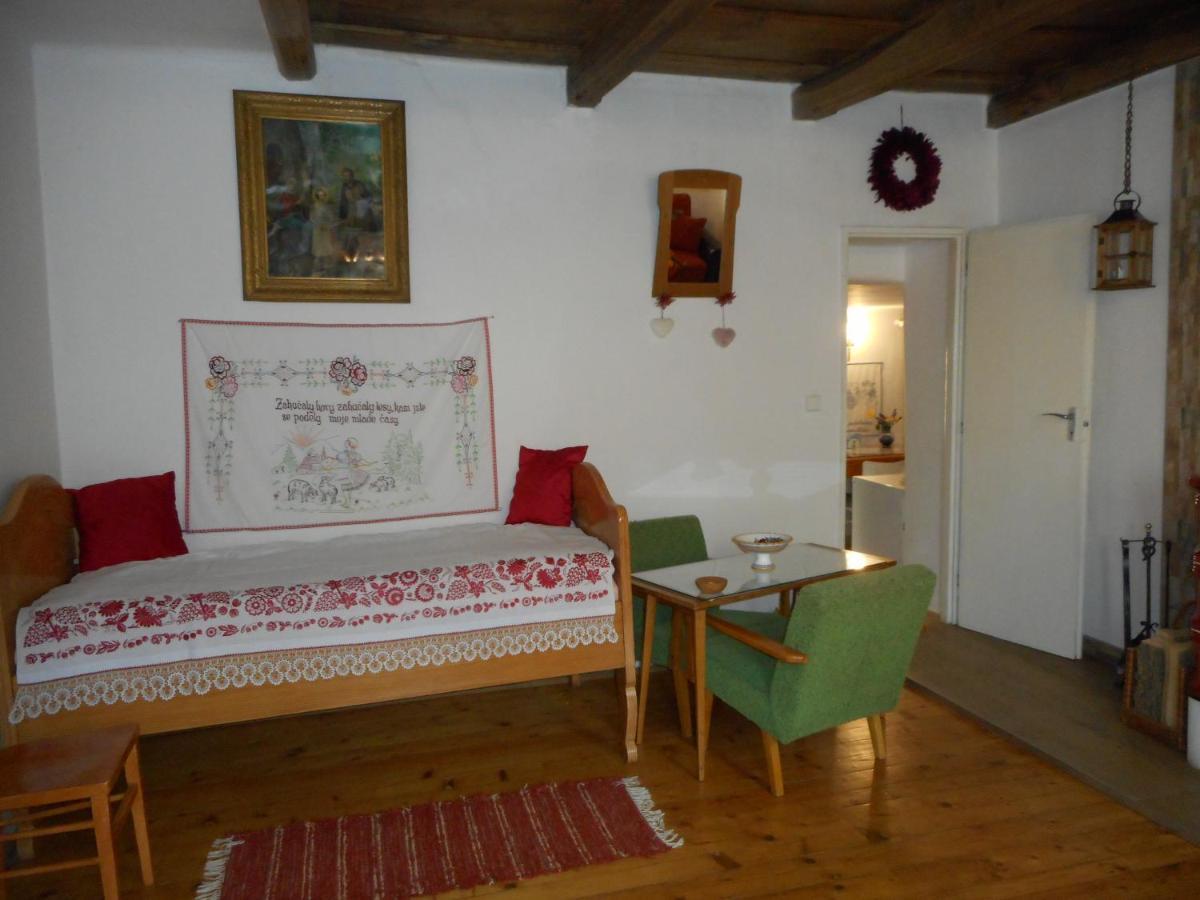 Slovacka Chalupa Ratiskovice Buitenkant foto