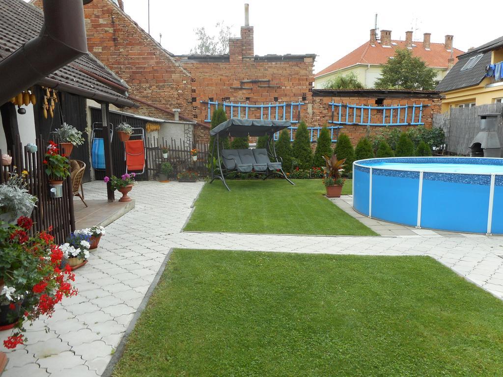 Slovacka Chalupa Ratiskovice Buitenkant foto