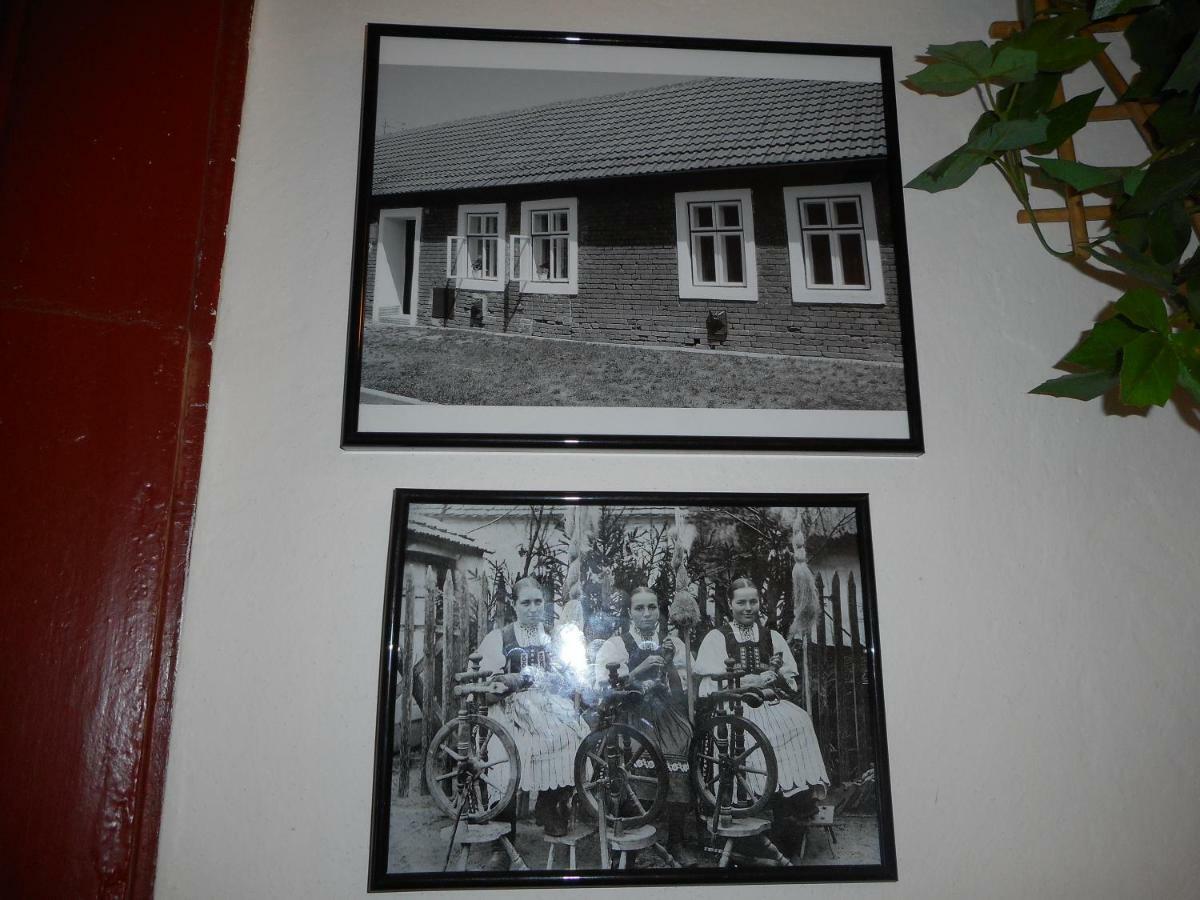 Slovacka Chalupa Ratiskovice Buitenkant foto